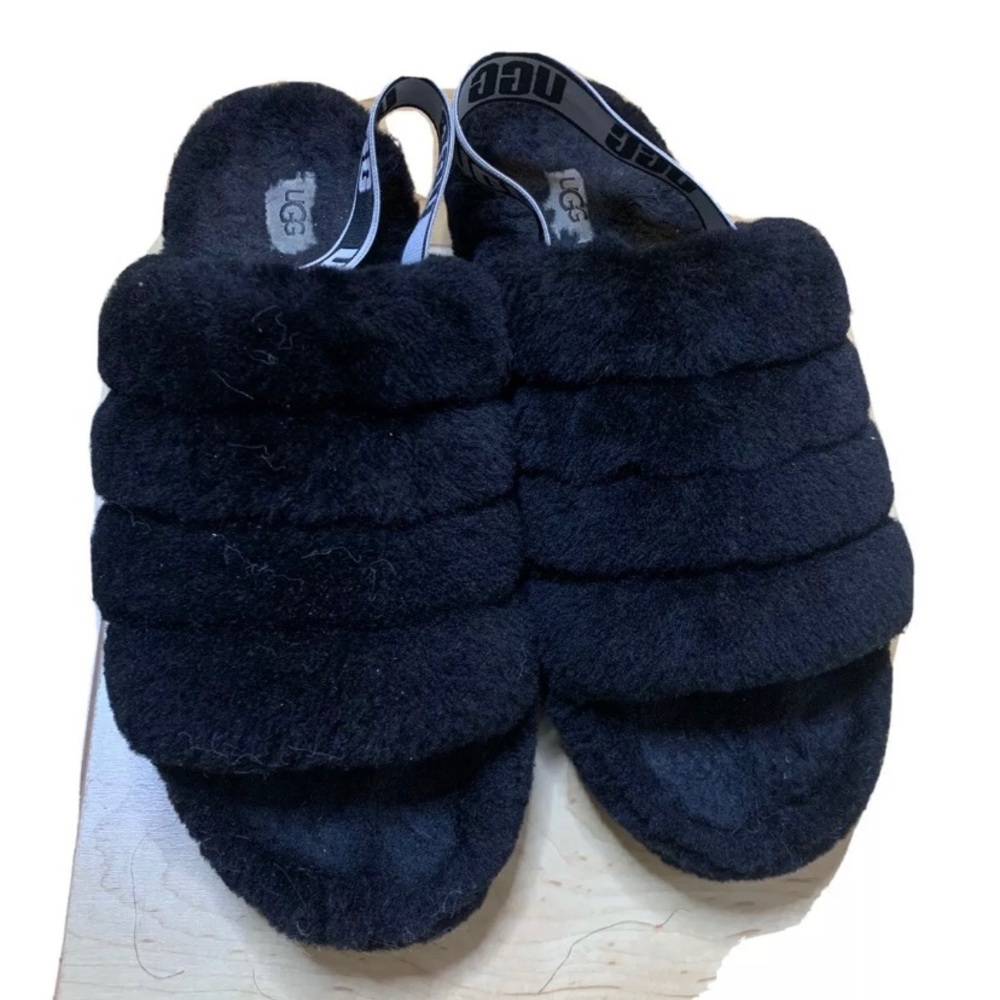 Women’s Black UGG Fluff Yeah Slide Slipper Size 9